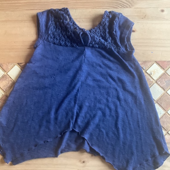 Girls loose Tank, size 10/12 - Picture 4 of 4